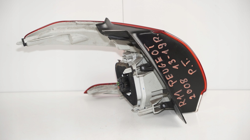 фото №6, Лампа правый задняя задняя peugeot 2008 13-19r^