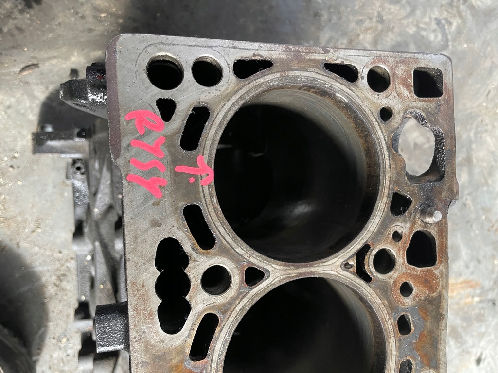 фото №11, Блок двигуна vw audi seat skoda 2.0 tdi dfs 04l023c