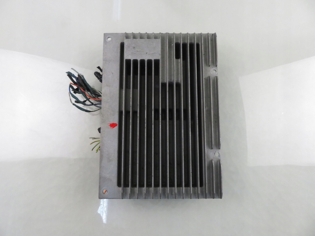 Купить Усилитель land rover range rover sport l320 xqk500095