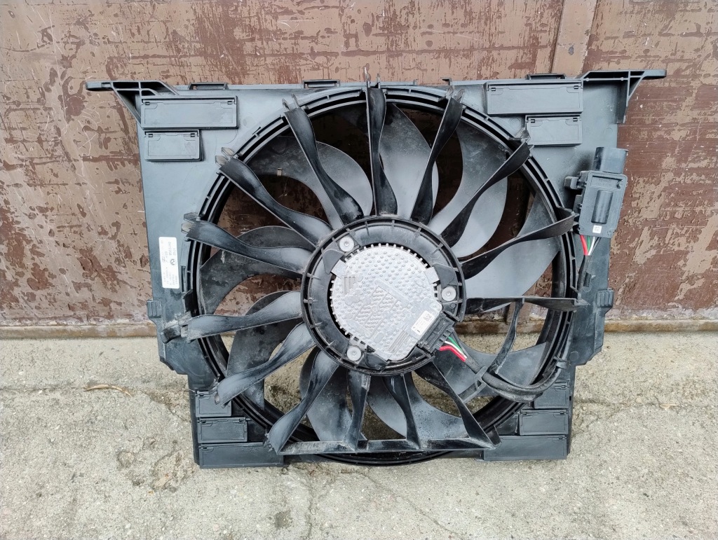 Купить Вентилятор bmw g30 g11 g12 8472268