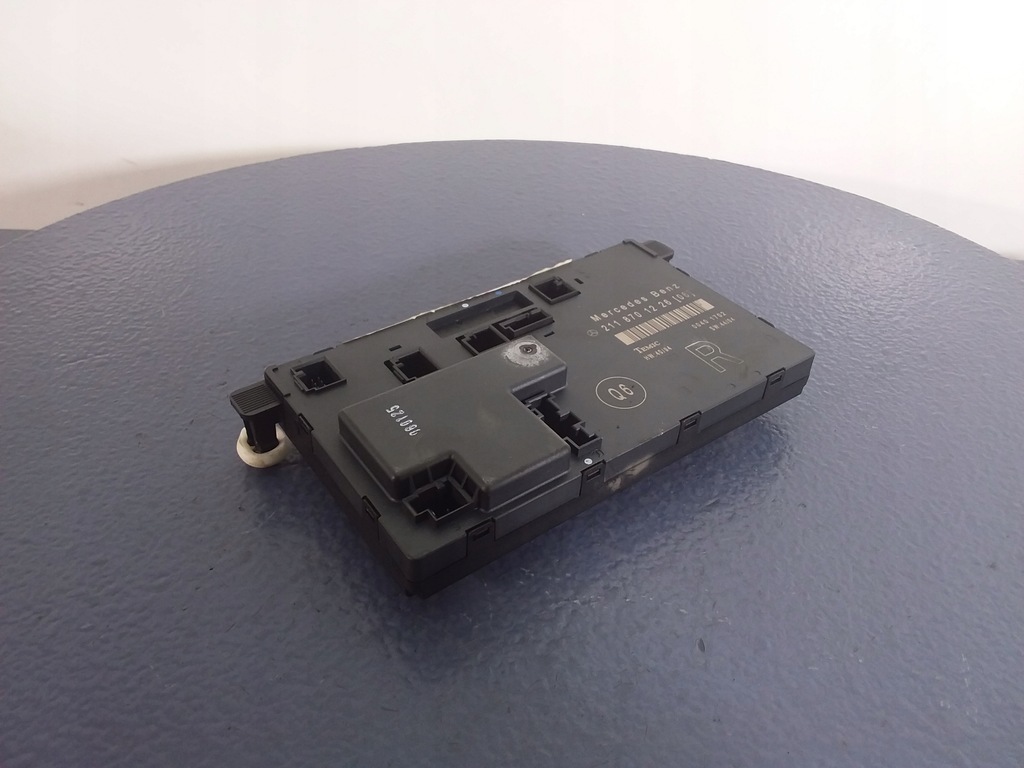 фото №1, Mercedes e w211 модуль дверь левый перед 2118701226