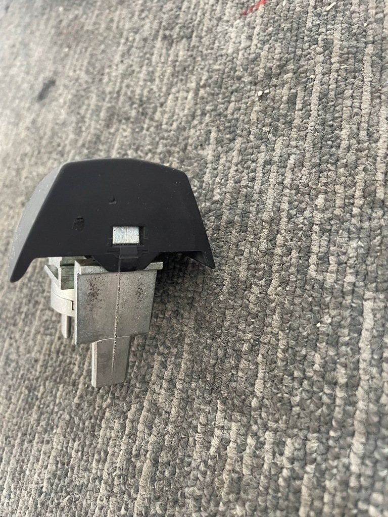 фото №13, Ford transit courier ручка наружная вкладка левый перед левая передняя eu