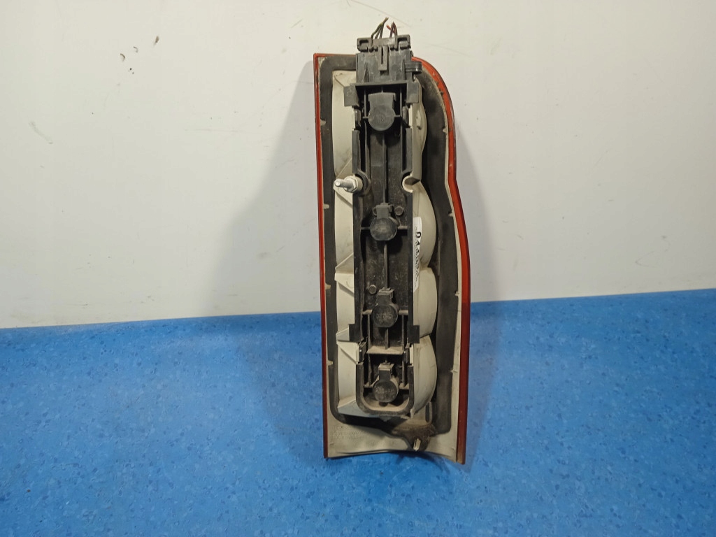 фото №2, Ford transit lift лампа задня ліва зовнішня