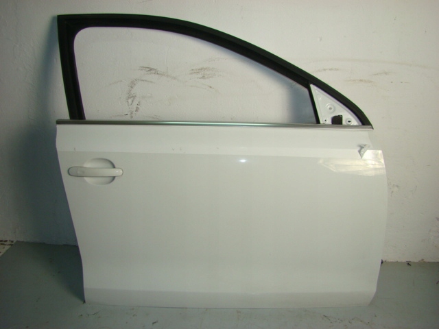 фото №1, Двері правий перед vw jetta lc9a 5c6831056k