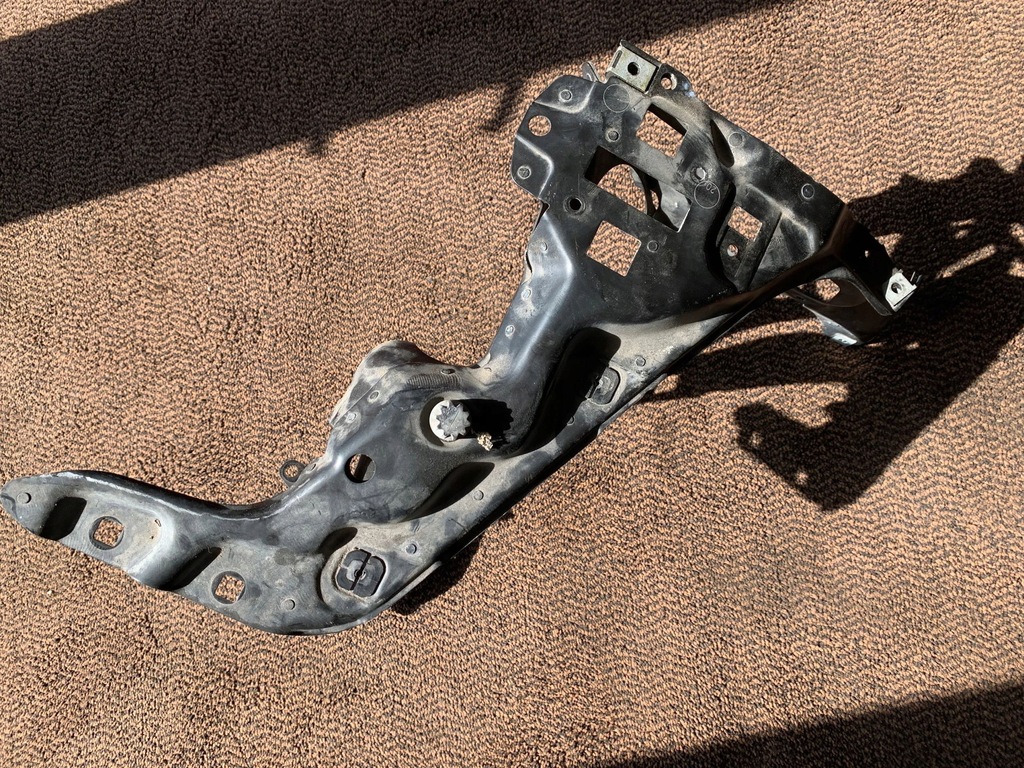 фото №1, Напрямна лампи bmw 7 e65 e66