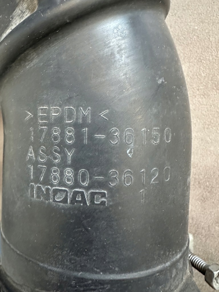 Патрубок труба впуск повітря lexus nx200t 17881-36150 Доставка