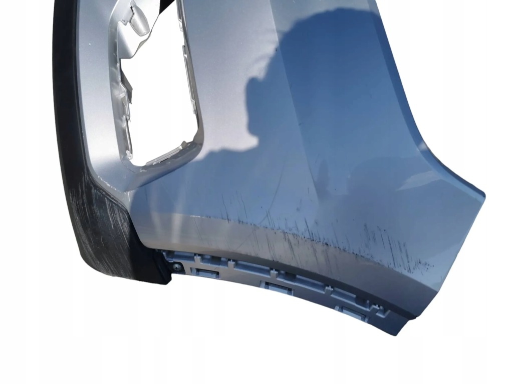 Бампер, решётка радиатора, решётка радиатора, решётка средняя volvo xc-40 31. Цена