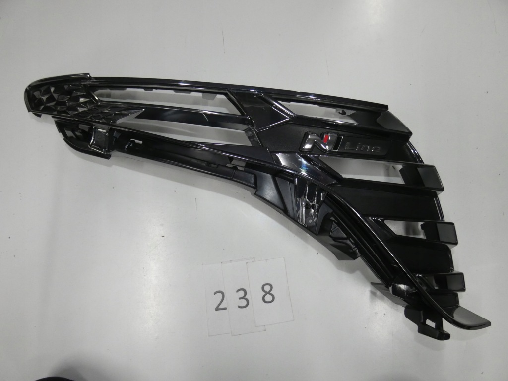 Решітка бампера, рамка фари передньої hyundai tucson iv n- line 238. Недорого