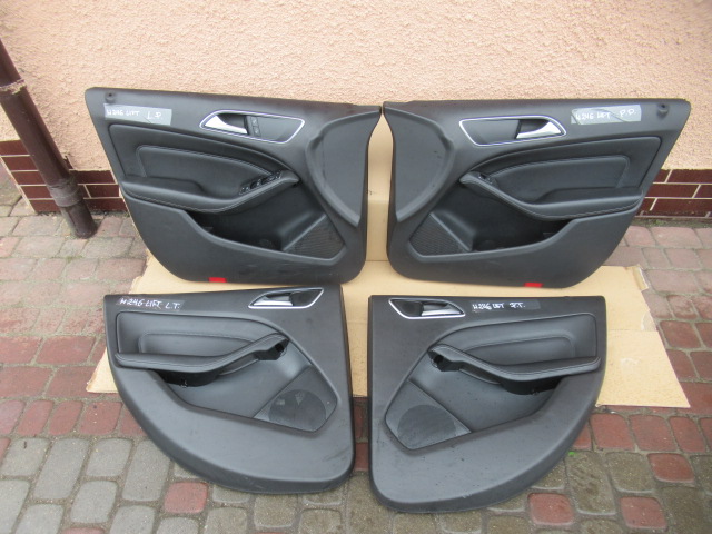 фото №1, Mercedes b-klasa w246 оббивка обшивка двері задня