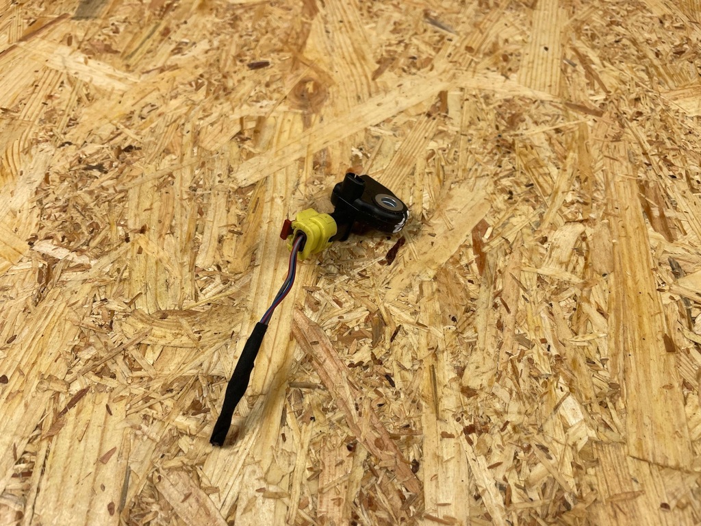 фото №5, Датчик удара ударный штекер vw skoda seat audi 3q0959651