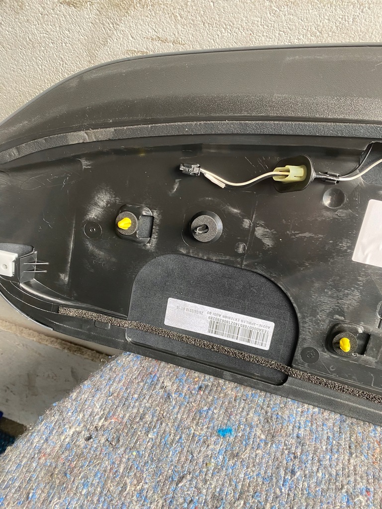 фото №11, Спойлер крышки спойлер задняя audi q3 8u0827933