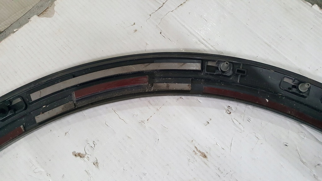 фото №10, Молдинг крыла передний правая сторона audi e-tron 4ke853718a демонтаж