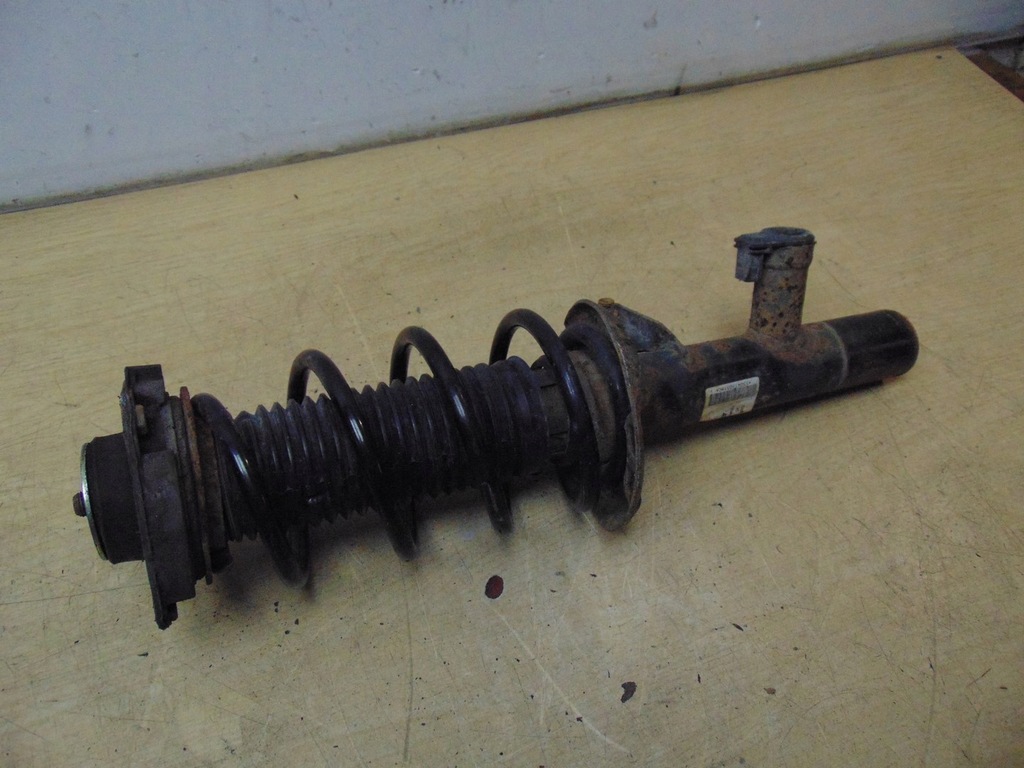 фото №10, Амортизатор mc person правий перед vw golf vi 1.4 tsi 1t0413031hc