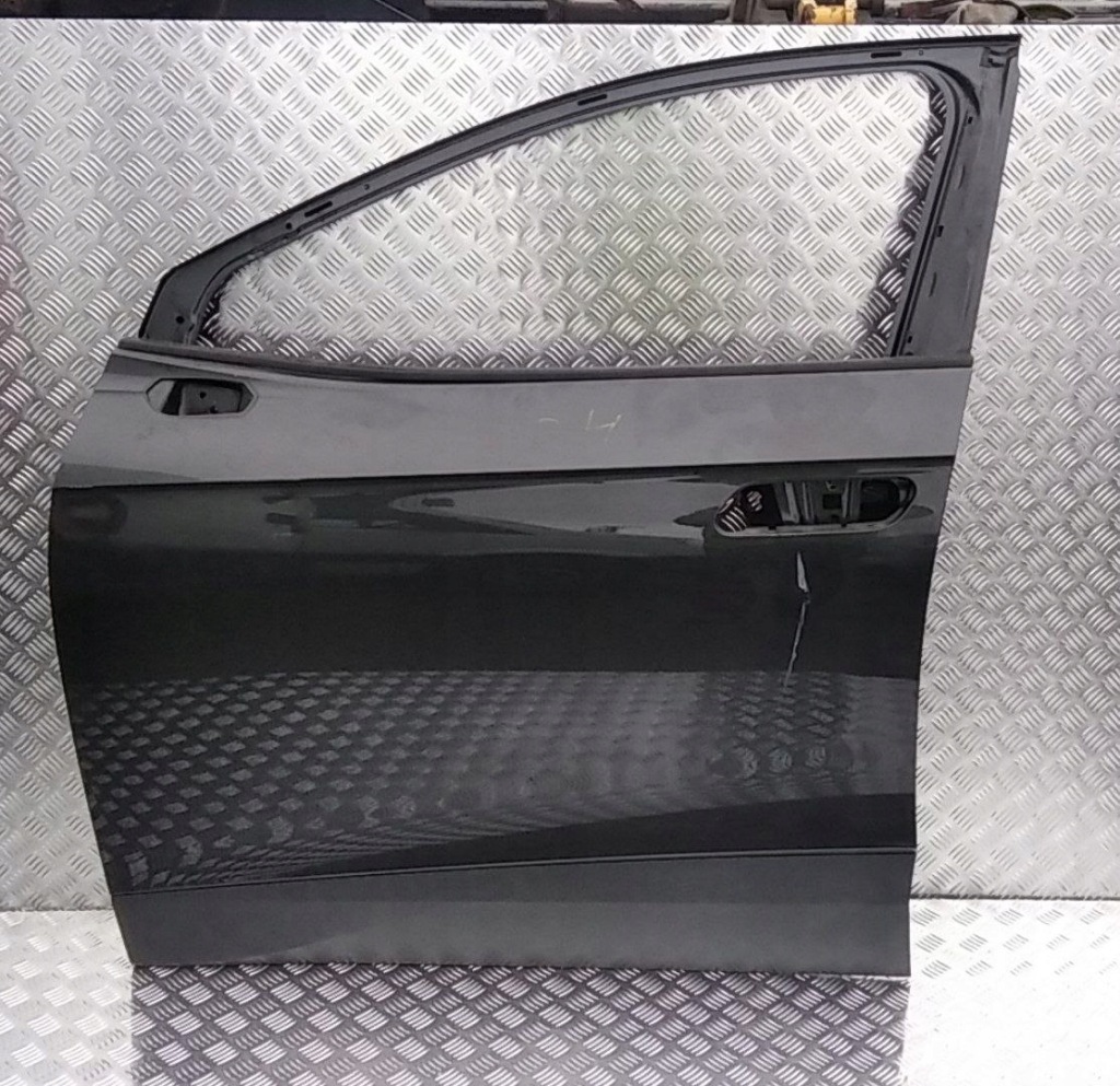 фото №1, Дверь левая перед vw id4 11a id.4 11a831311