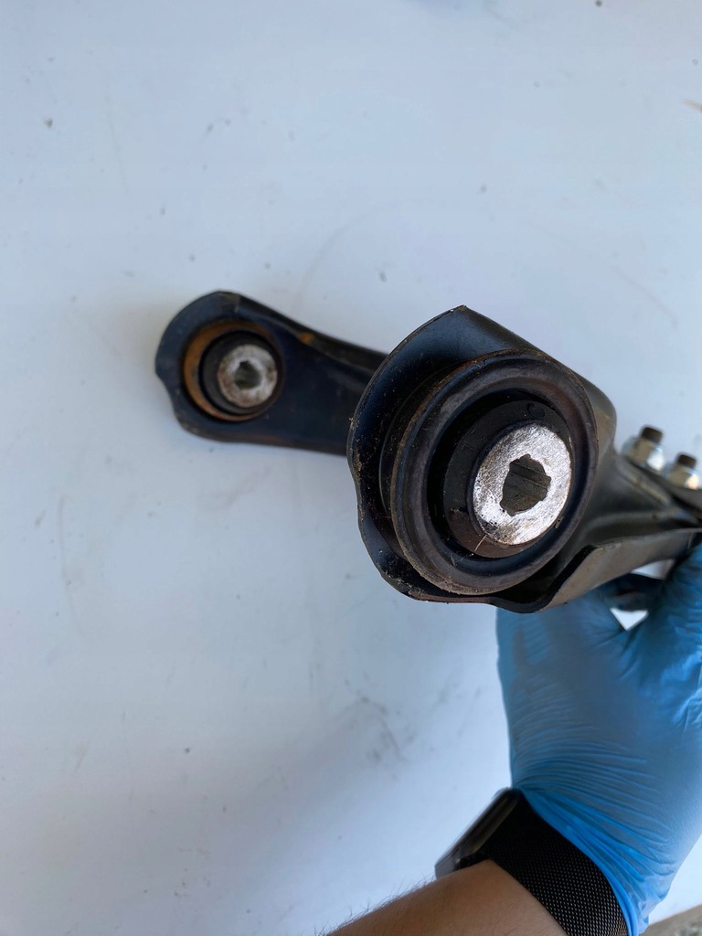 фото №1, Рычаг правый renault twingo 2