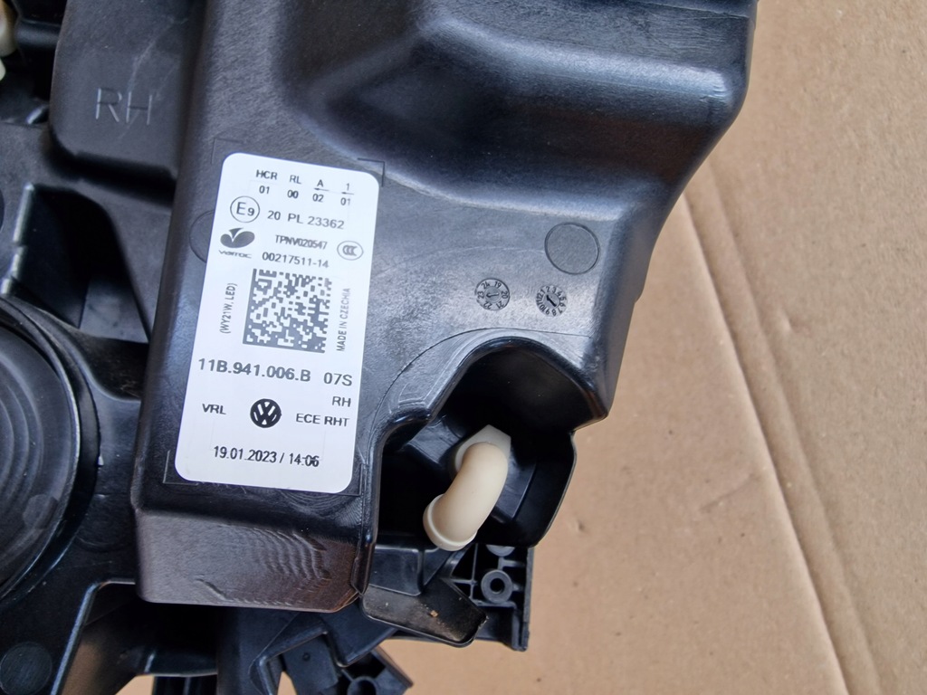 фото №5, Vw id4 id.4 лампа права led 11b941006b