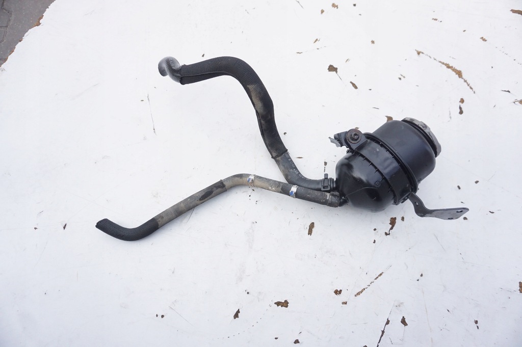 фото №1, Бак усилителя audi a4 b8 2.0 tdi