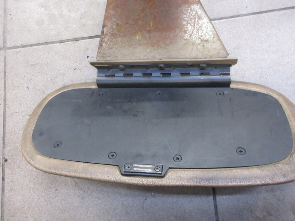 фото №5, Подлокотник бежевый кожа mustang iv gt 93-99