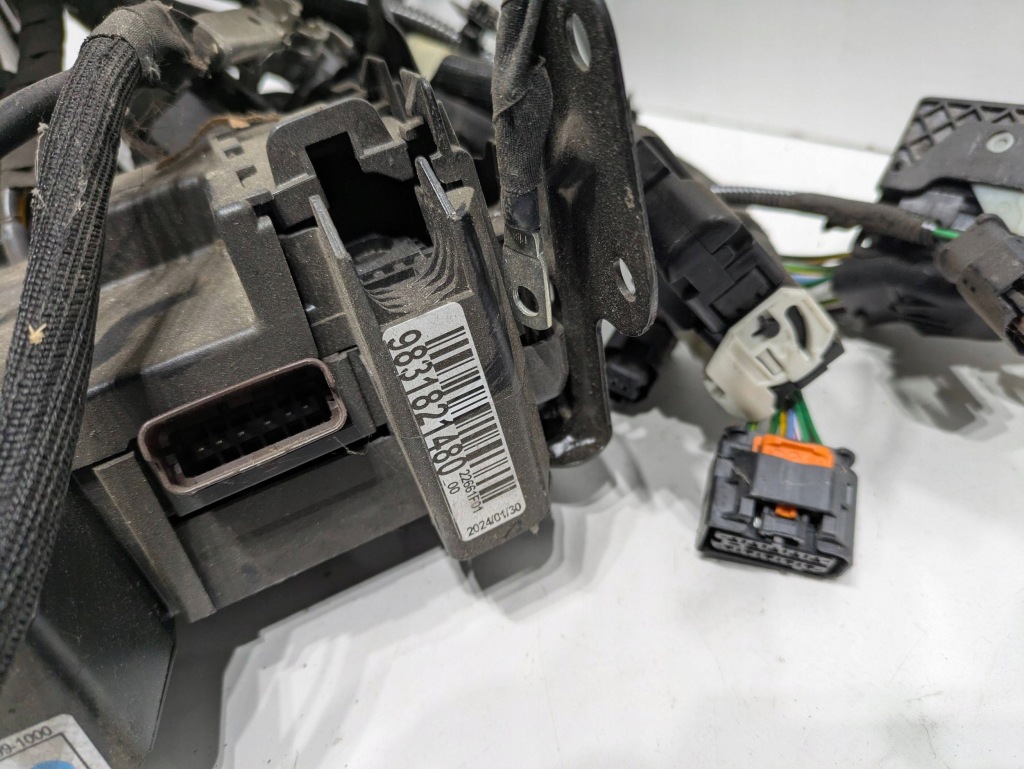 фото №13, Jumpy expert proace электропроводка жгут электрическая коробка 9804406380