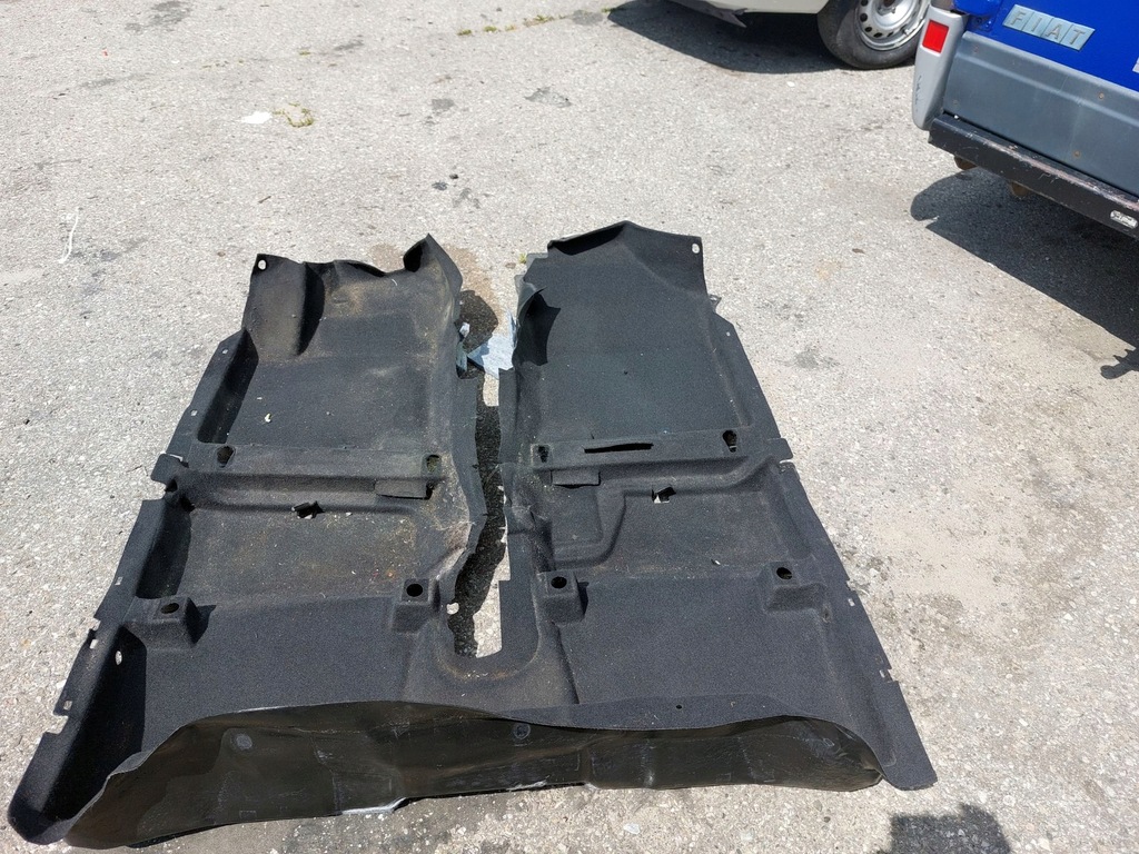 фото №1, Коврик обшивка hyundai i20 08-2012 5 дверь eur