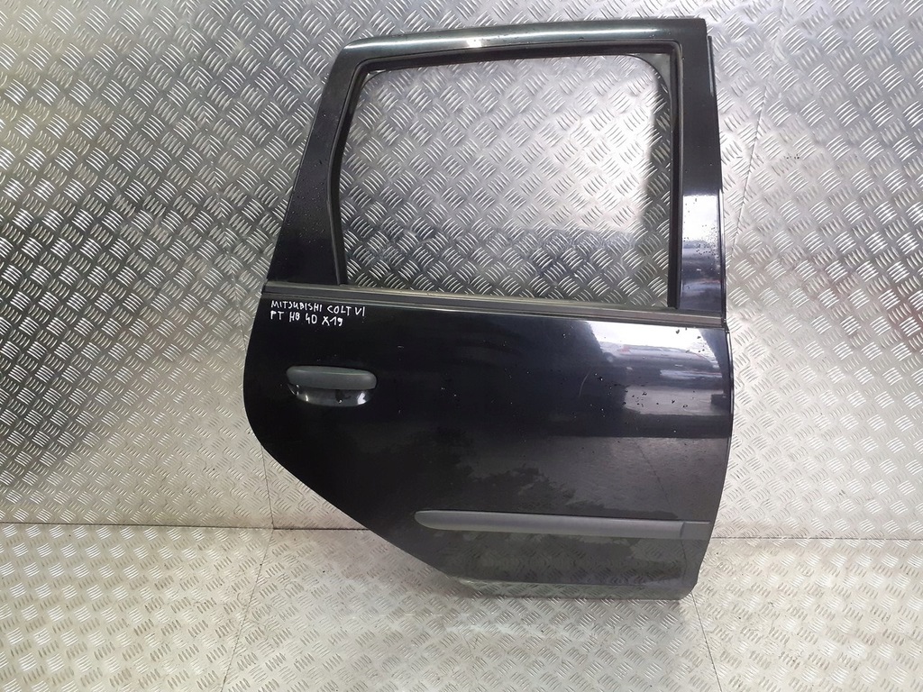 фото №1, Дверь правый задняя mitsubishi colt vi x19