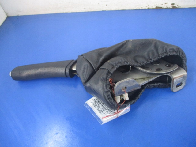 фото №2, Ford fiesta mk4 рычаг тормоза ручного