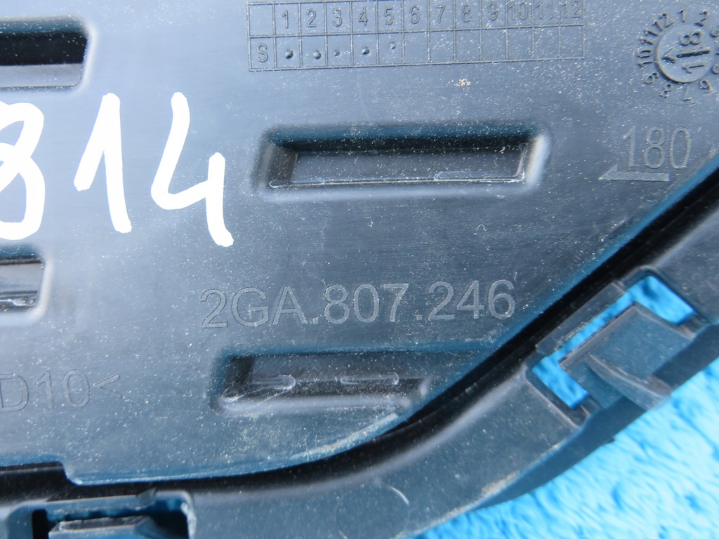 фото №4, Vw t-roc решётка правая задняя cała ładna