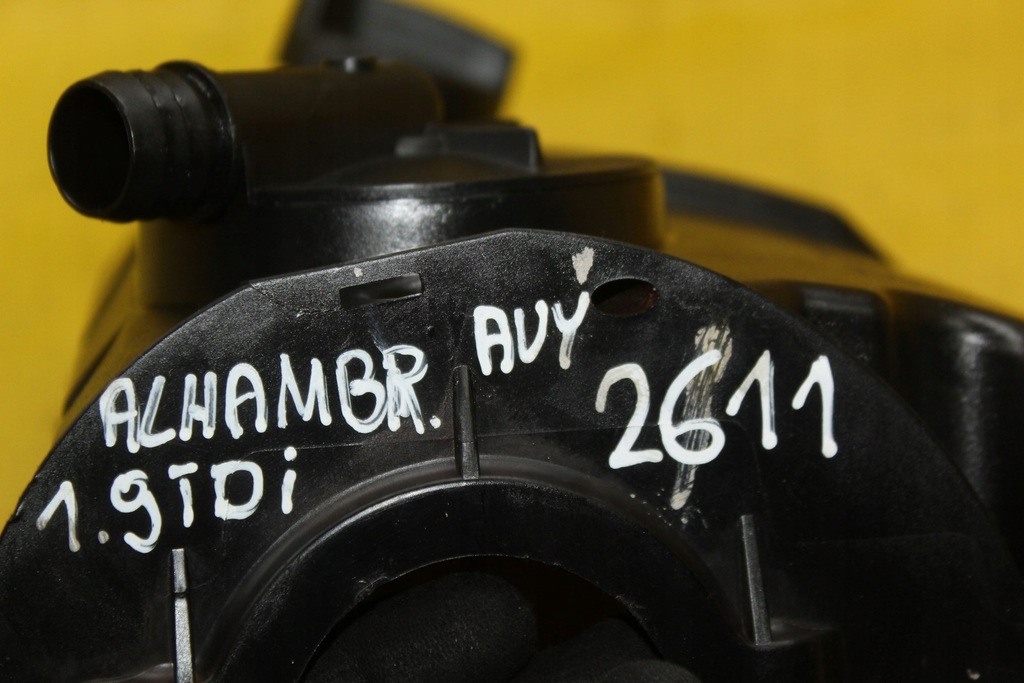 фото №7, Крышка клапанов a4 b6 alhambra 1.9 tdi 038103475r