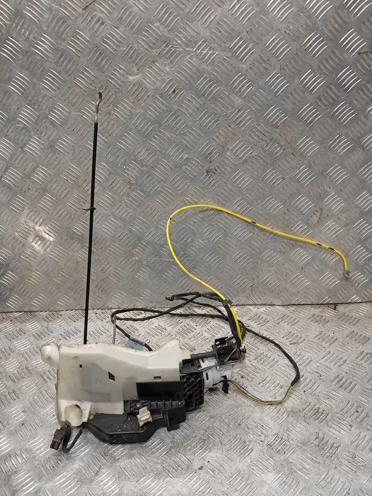 фото №1, Mercedes w220 замок дверь правый перед 2207206435