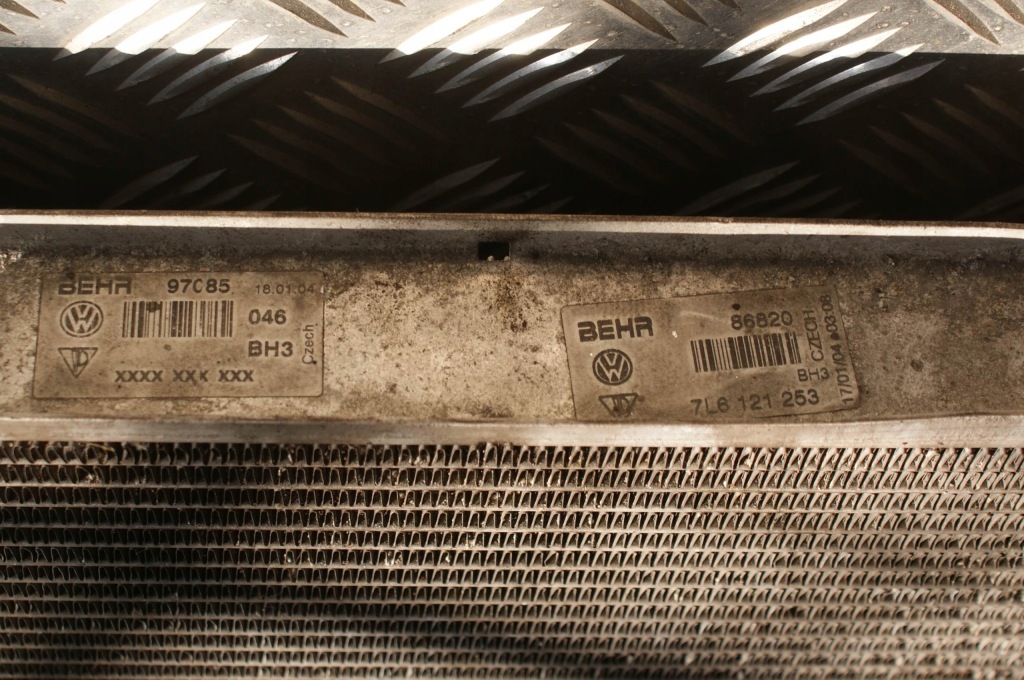 Vw touareg 2.5 tdi радіатор води 7l6121253 в Україні