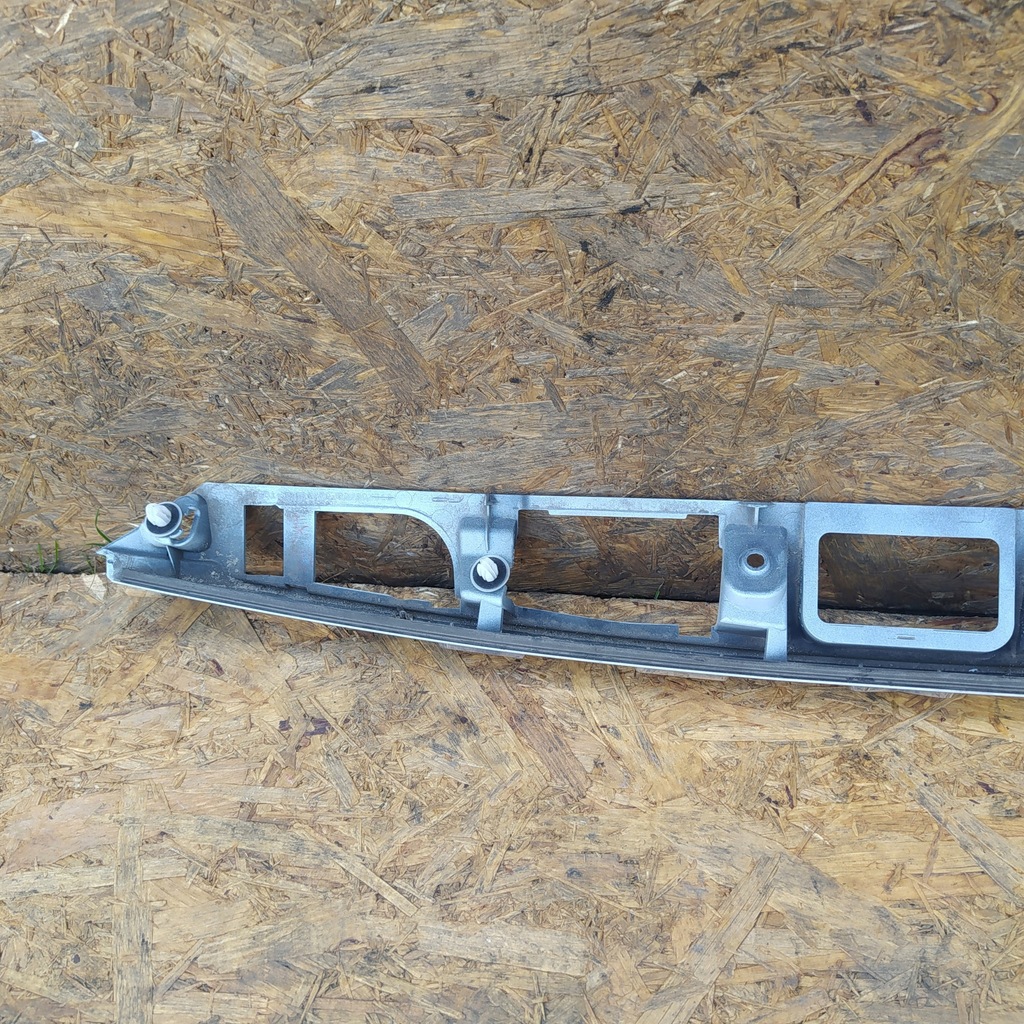 фото №5, Накладка накладка крышки toyota camry 2017-2020