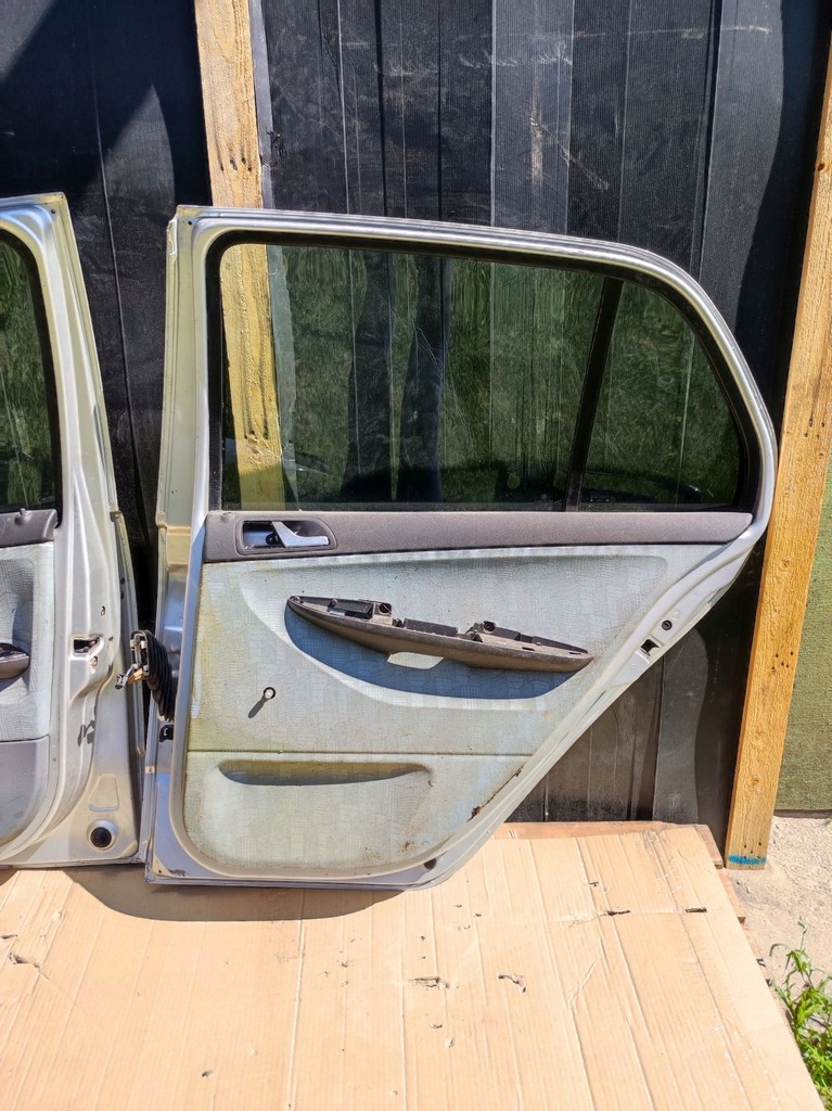 фото №7, Skoda octavia i 1 kombi дверь перед задняя правое оригинальный номер 9102