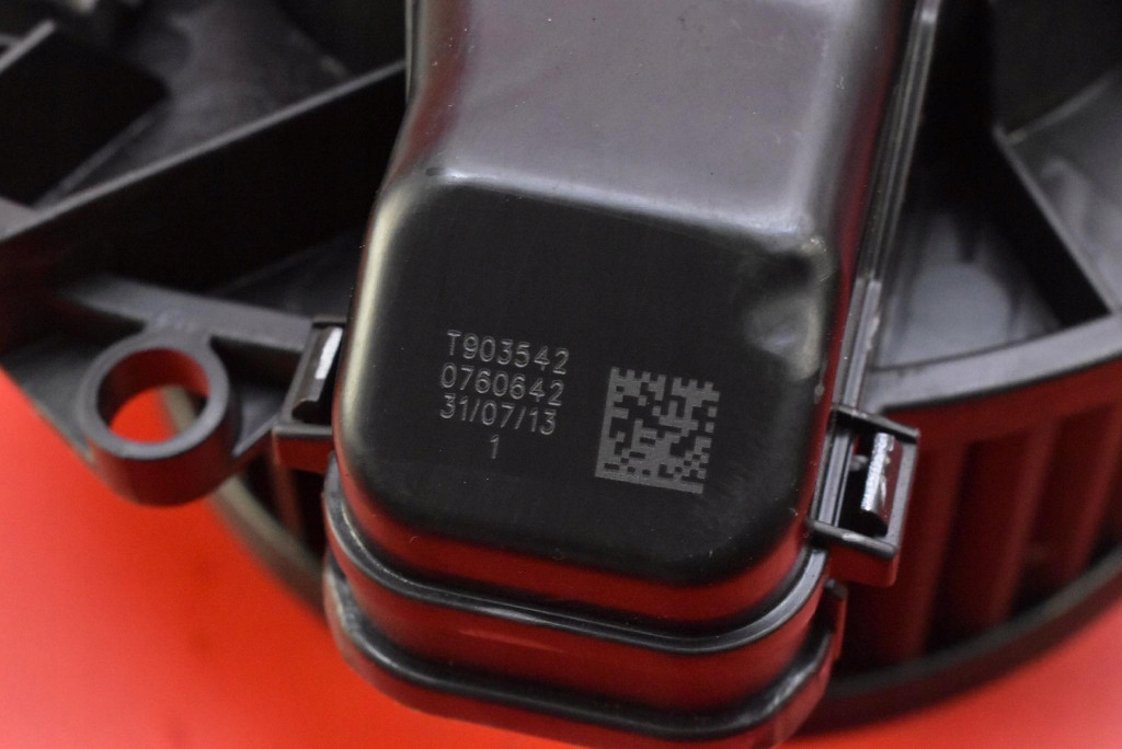 фото №7, Воздуходувка вентилятор обдув eu t1014417j bmw f30 f31 11-16