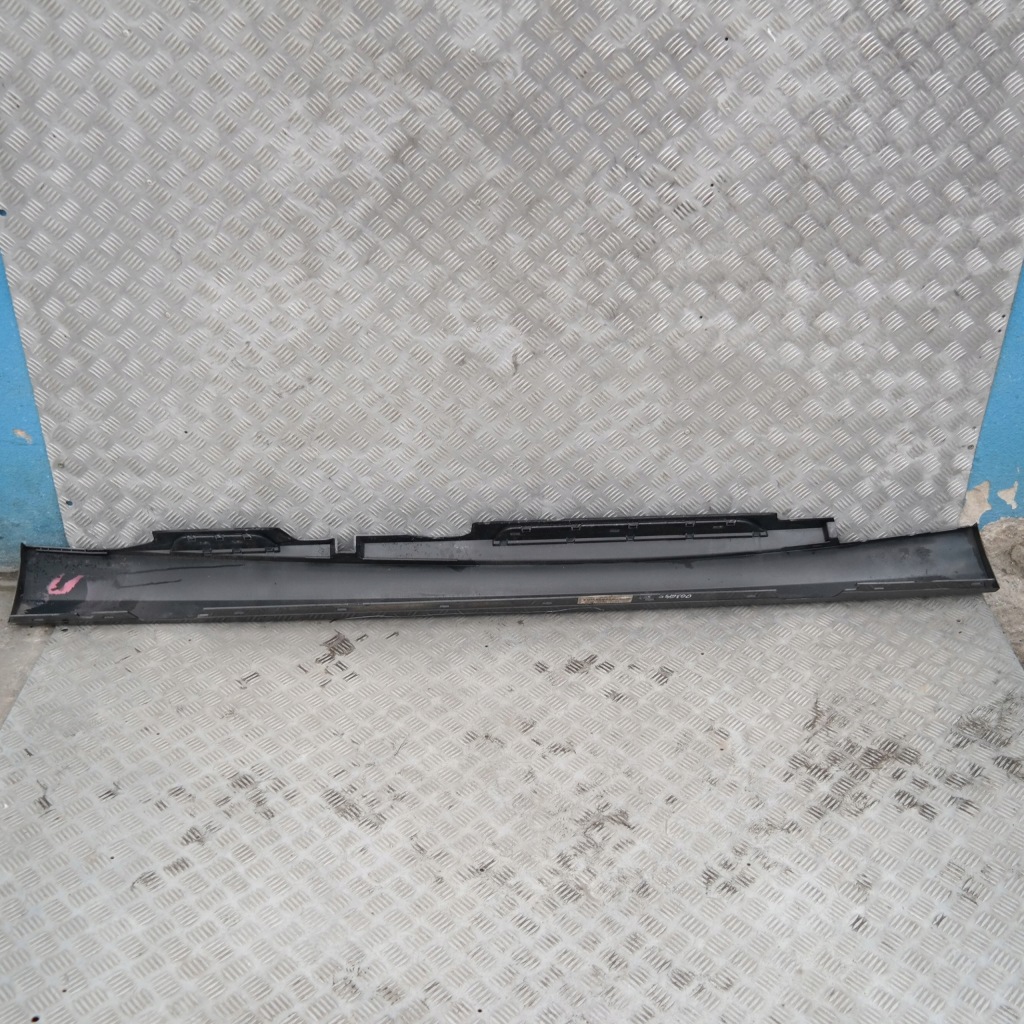 Bmw оригинальный номер 51770032949 накладка порог Цена