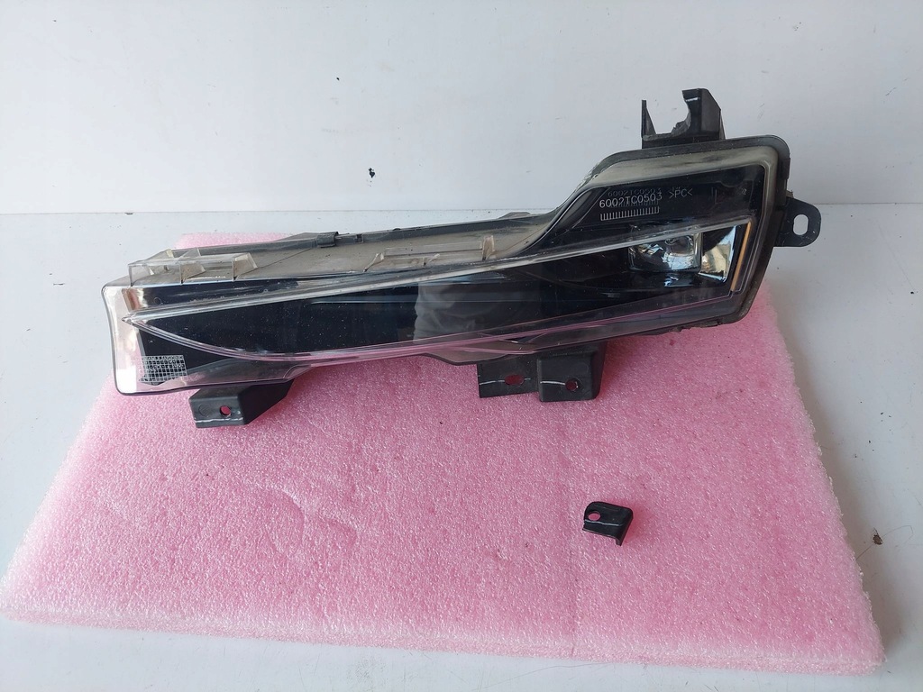 фото №1, Tesla model 3 протитуманна фара led drl лівий перед передній