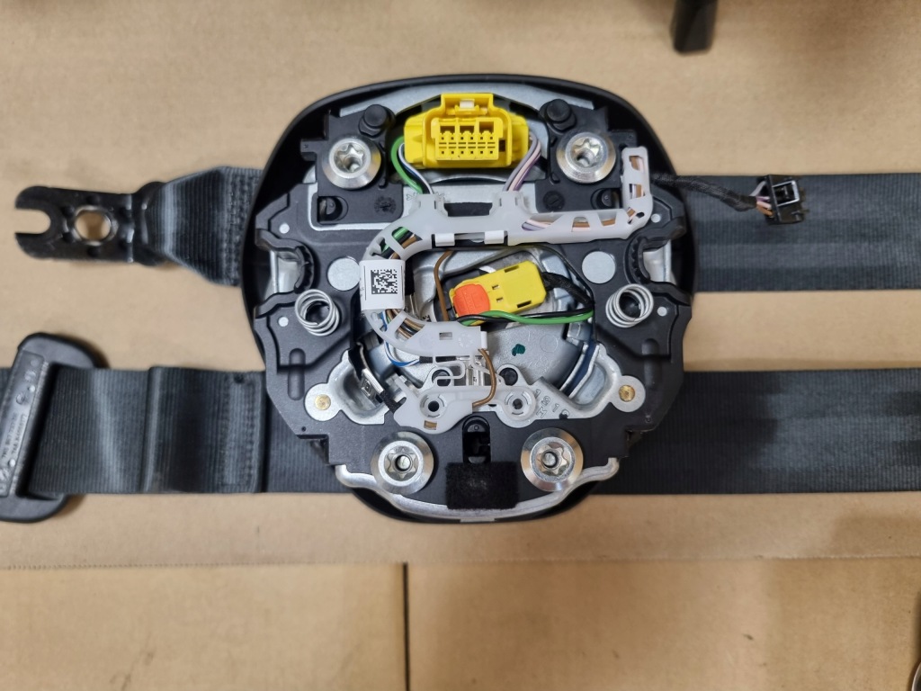 Vw golf vii приборная панель панель  оригинал подушка безопасности водитель колено пассажир ремни Киев