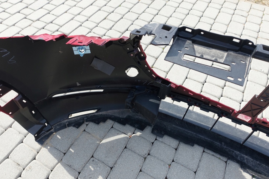 Mazda cx30 cx-30 бампер передній оригінал pdc 48v Ціна
