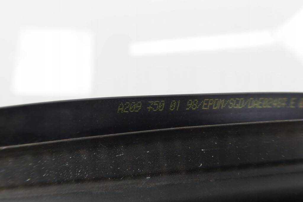 фото №5, Mercedes w209 clk cabrio lift прокладка крышки багажника задняя 2097500198