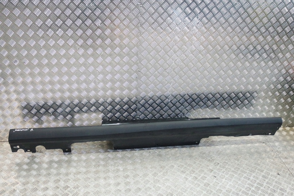 фото №1, Молдинг порог правая накладка порог ferrari portofino 888262 1