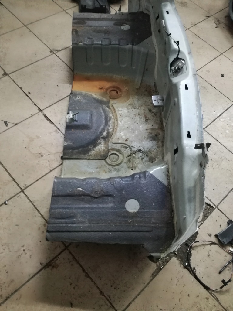 фото №5, Suzuki sx4 sedan 2006 - 2012 rok pas задняя