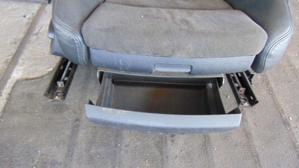 фото №6, Сиденье электрический audi a4 b6 полукожа правый пассажир