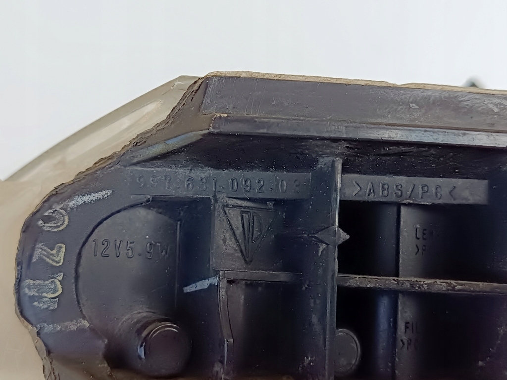 фото №5, Поворотник правый перед передний 99763109203 porsche 911 997 vi lift 08-13