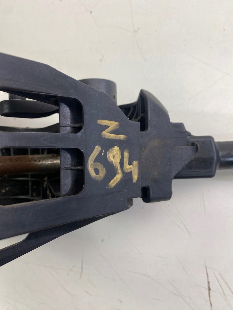 фото №8, Toyota avensis основа домкрат перемикання передач 112102400