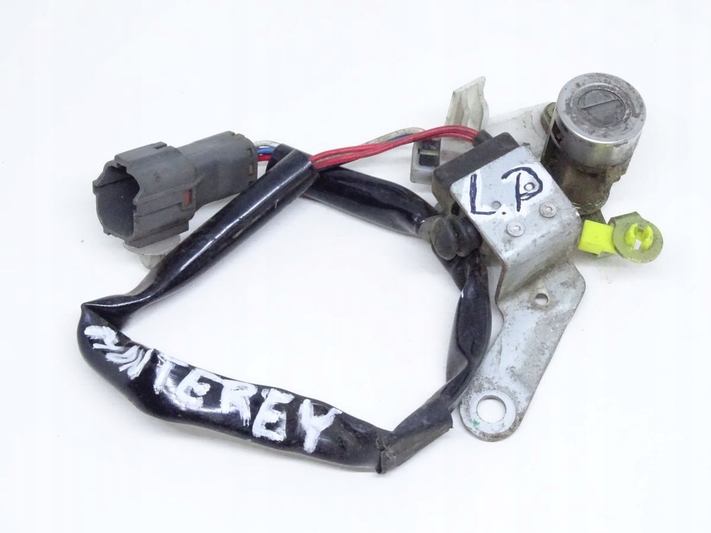 фото №1, Trooper ii monterey i 91-98 вкладиш замка лівий перед