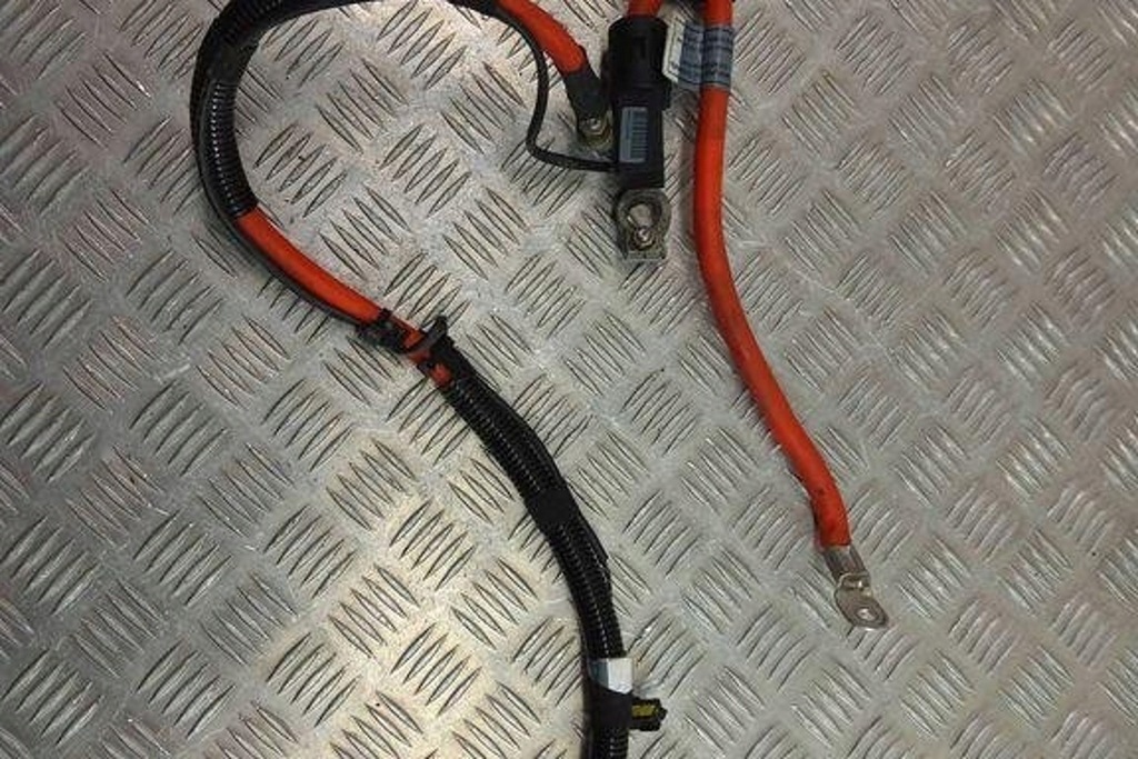 фото №12, Клемма плюсовая bmw 7 e65, e66, e67 6900571 3.6l бензиновый 270kw 2003