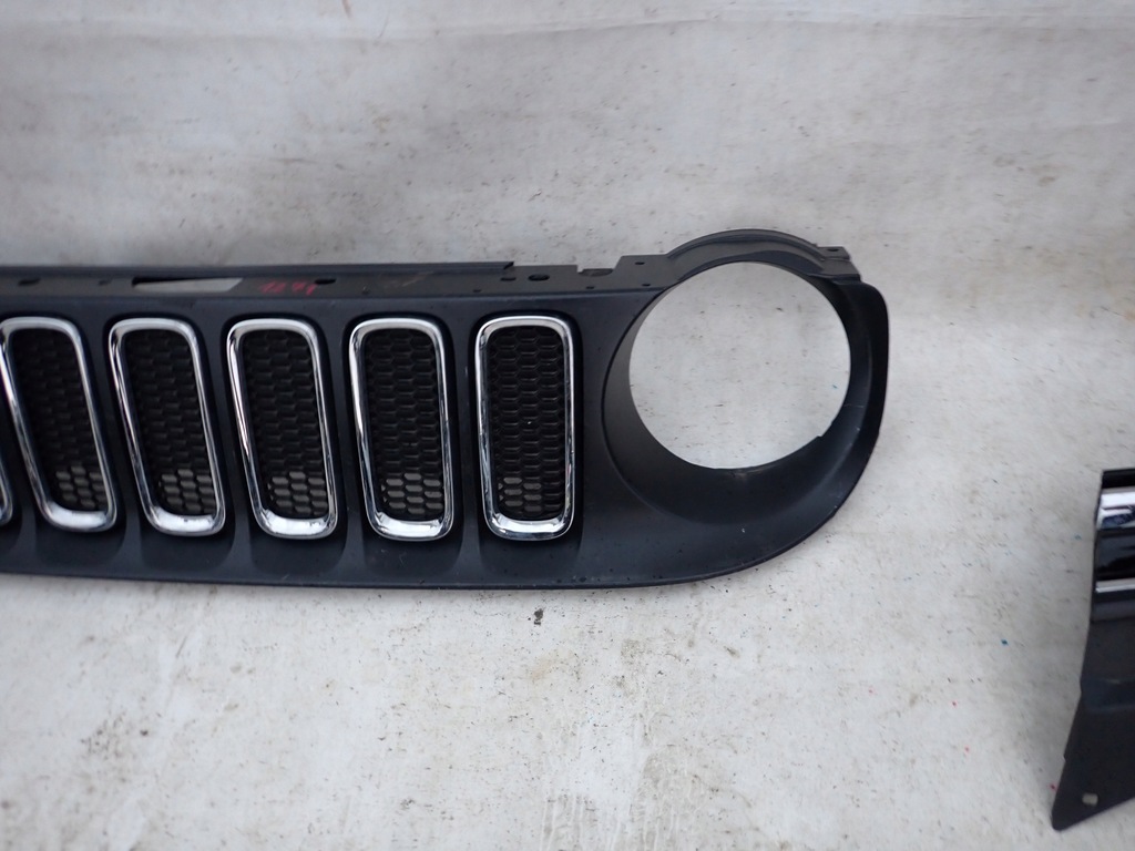 фото №3, Jeep renegade 14-18 решётка радиатора решётка радиатора радиатора 735587827