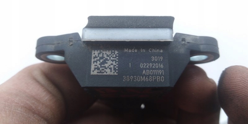 фото №4, Датчик ударный 38930m68pb0 suzuki baleno ii