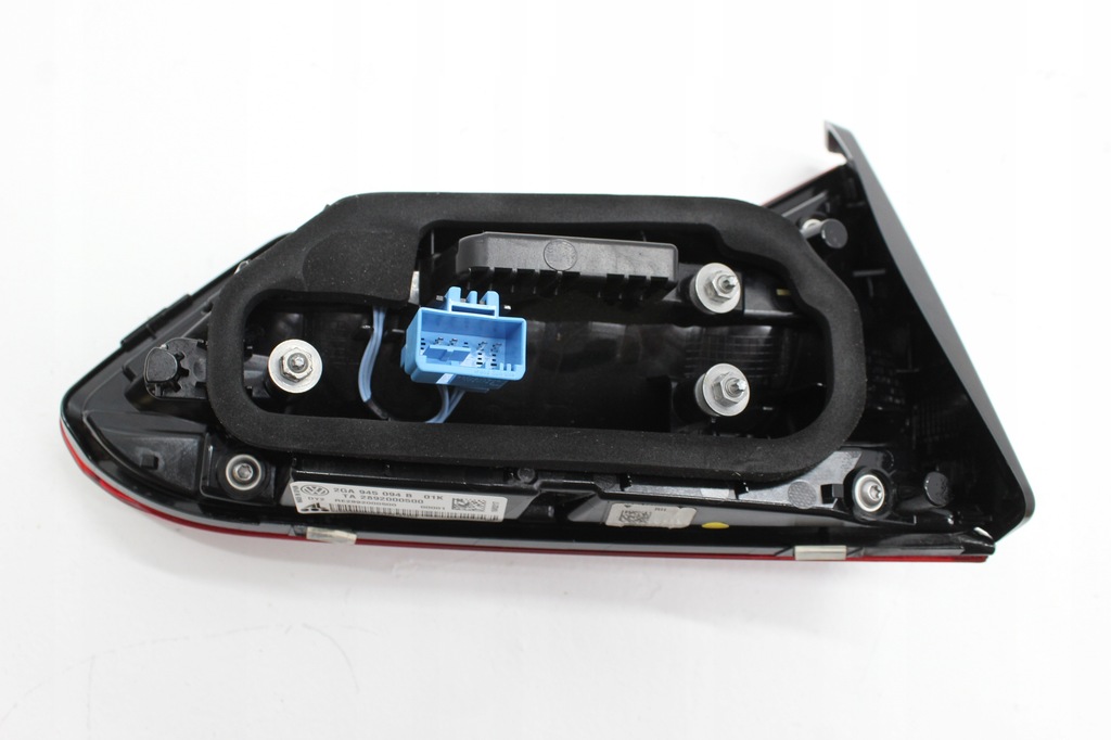 фото №4, Vw t-roc лампа кришки 2ga945094b