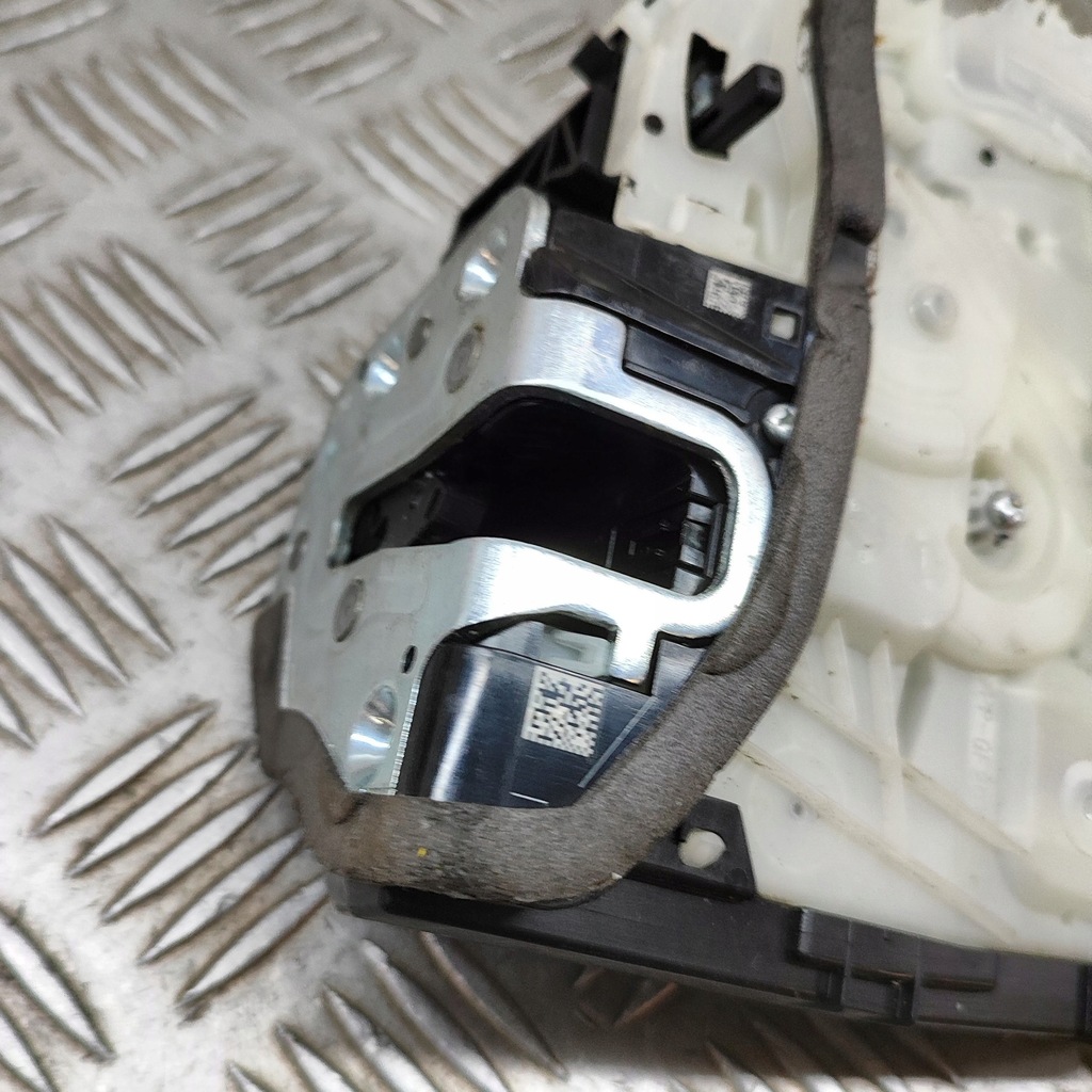 фото №7, Lexus rx 450h 2023 права сторона замок двері задніх