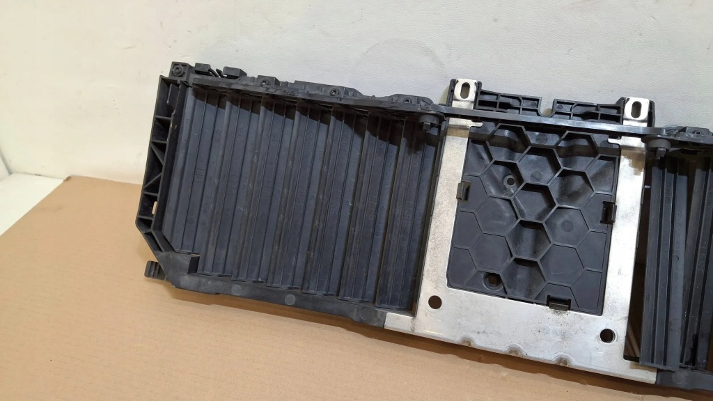 фото №3, Впуск шторка напрямна повітря mercedes s-klsas w223 a223